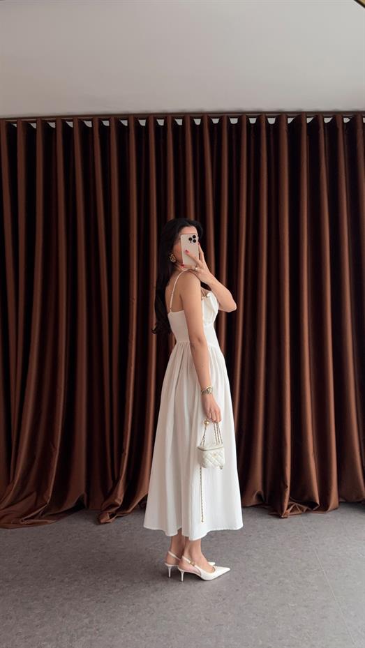 Askılı Beyaz Tasarım Elbise