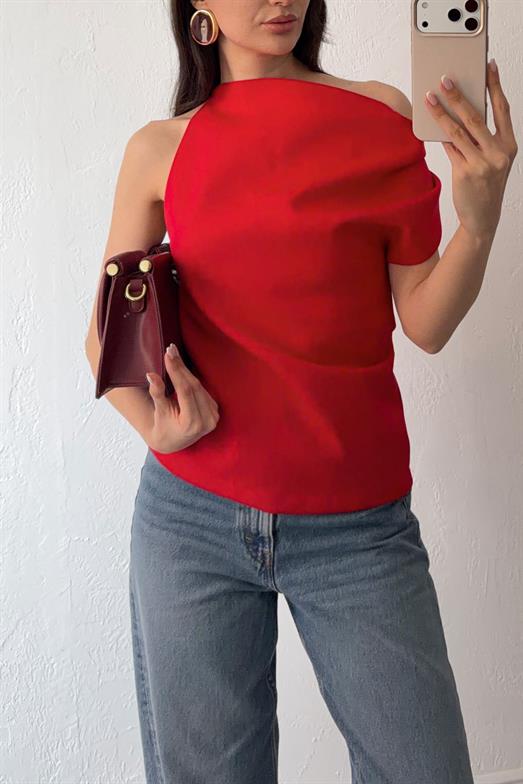 Askılı Kırmızı Dökümlü Bluz