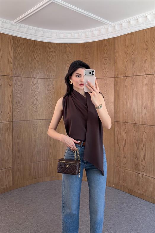 Atkılı Kahverengi Bluz