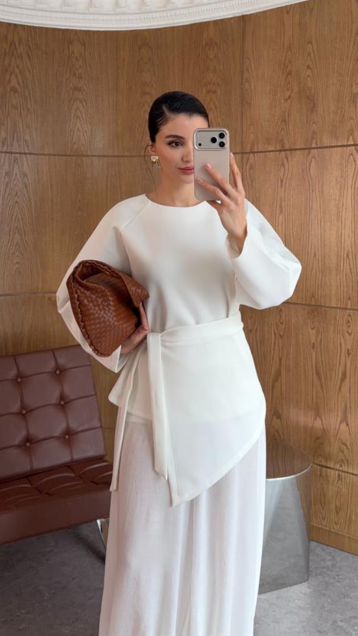 Bağlama Parçalı Scuba Beyaz Bluz