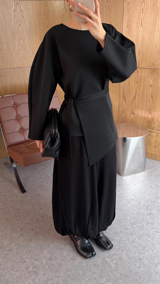 Bağlama Parçalı Scuba Siyah Bluz