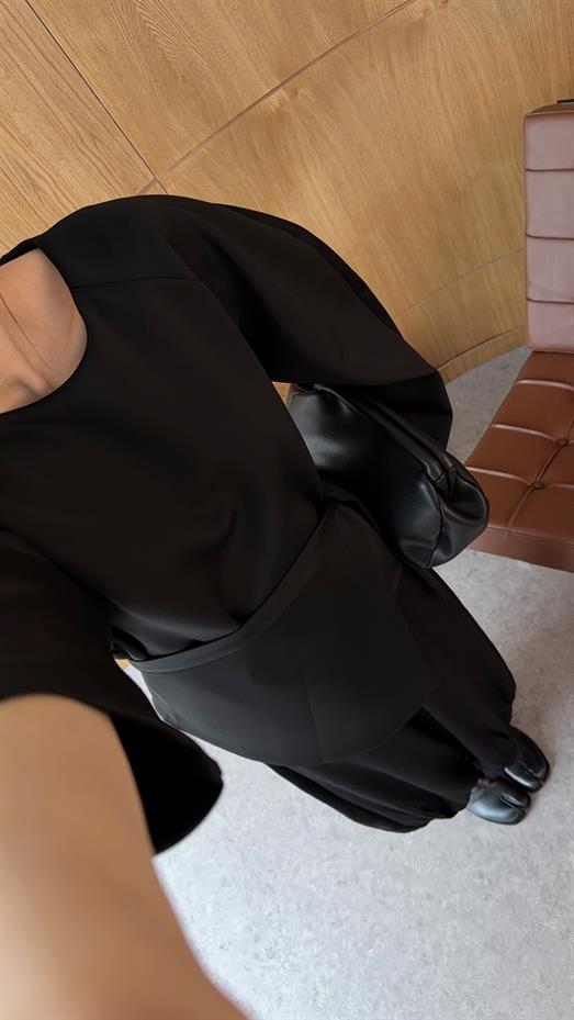 Bağlama Parçalı Scuba Siyah Bluz