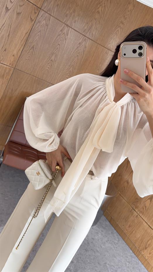 Bağlamalı Ekru Bluz