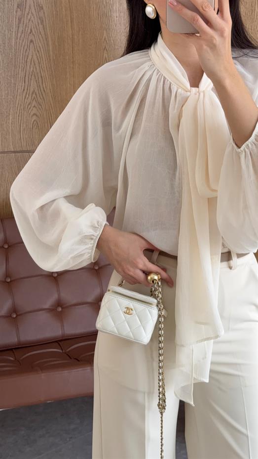 Bağlamalı Ekru Bluz