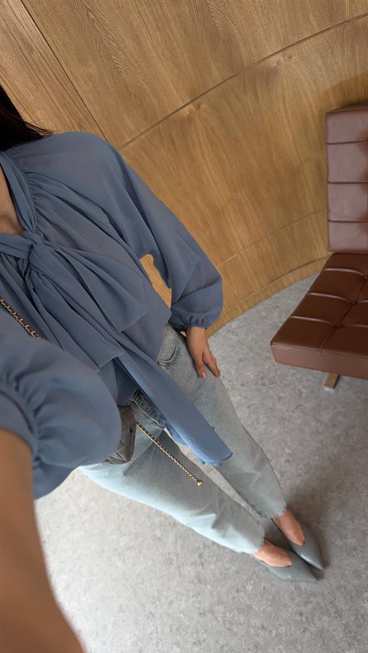 Bağlamalı Mavi Bluz