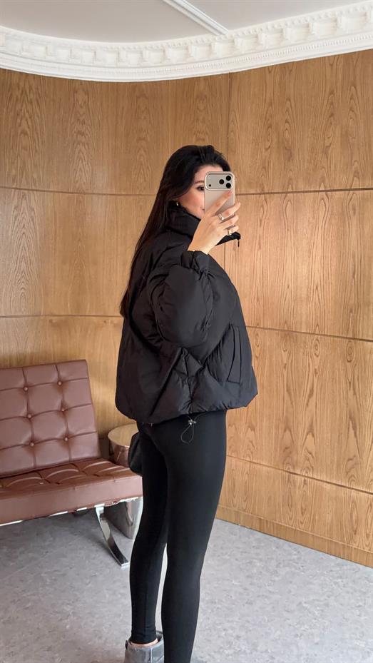 Baklava Dilimli Siyah Mont