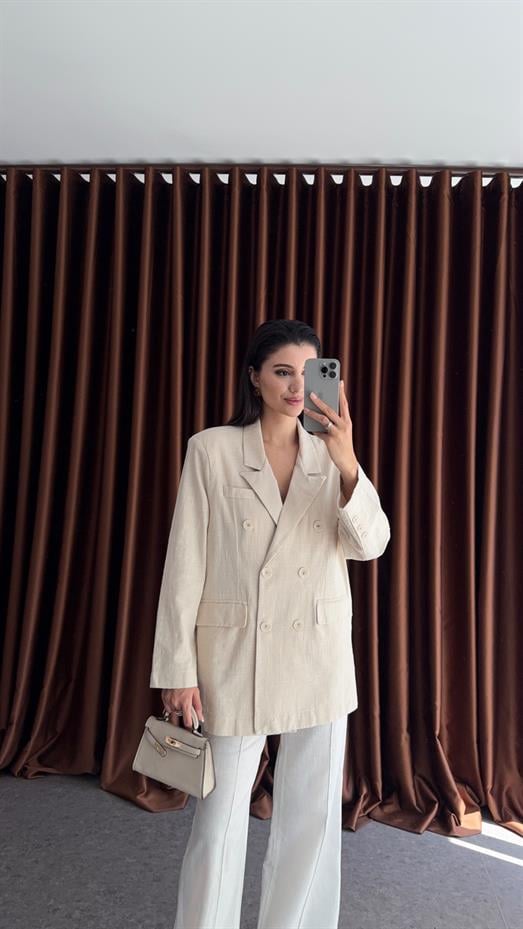 Bej Düğmeli Oversize Ceket