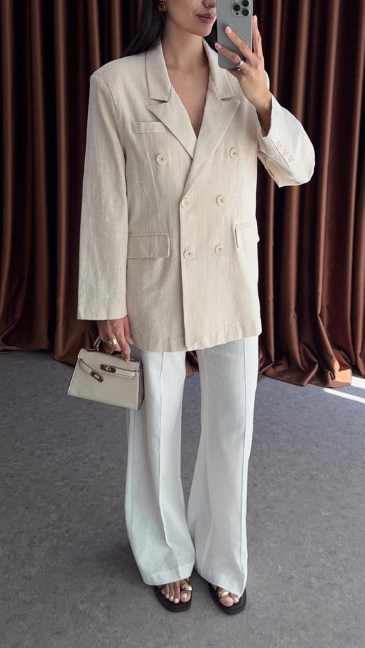 Bej Düğmeli Oversize Ceket