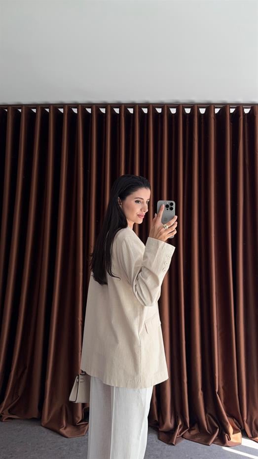 Bej Düğmeli Oversize Ceket