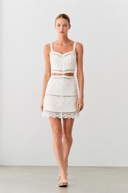 Bel Detaylı Dantelli Mini Elbise