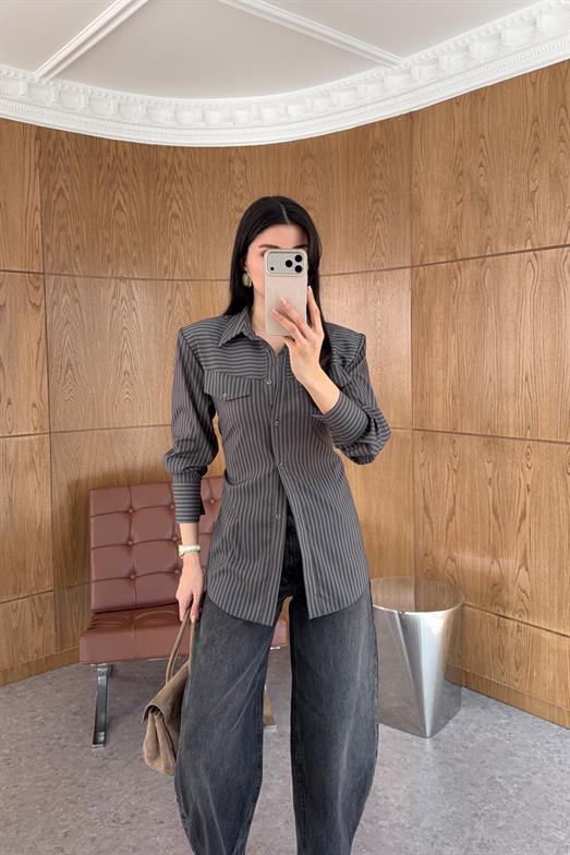 Belden Oturtmalı Gri Gömlek