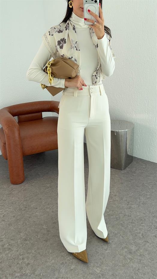 Beyaz Premium Pantolon