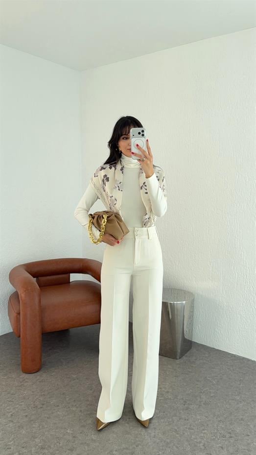 Beyaz Premium Pantolon