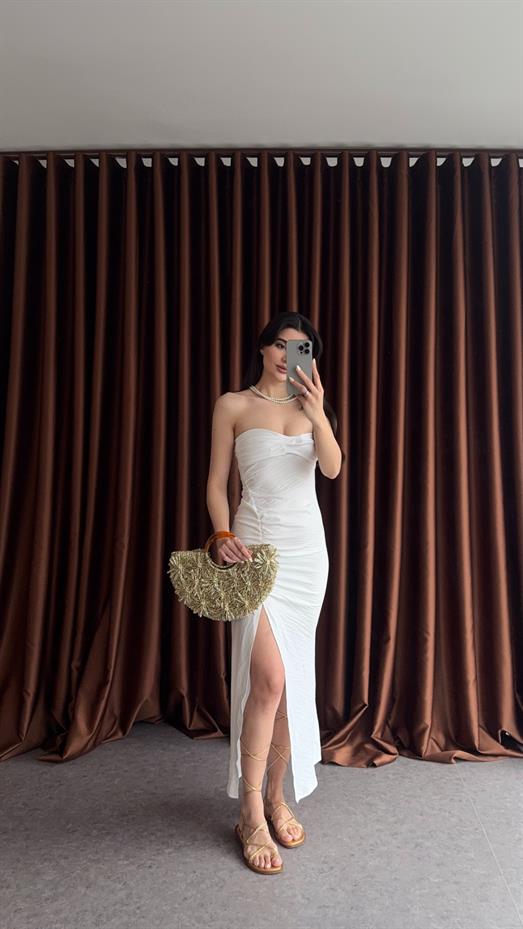 Beyaz Straplez Elbise