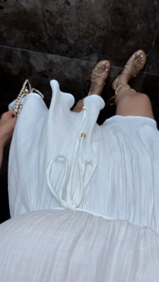 Beyaz Volanlı Elbise