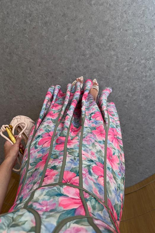 Biyeli Göğüs Balenli Pembe Elbise