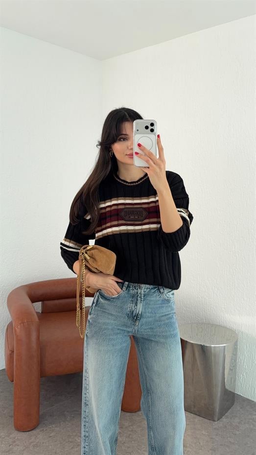 Bordo Çizgili Siyah Kazak