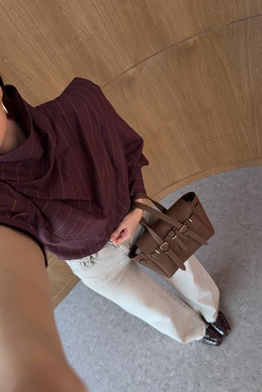 Boyun Detaylı Bordo Gömlek