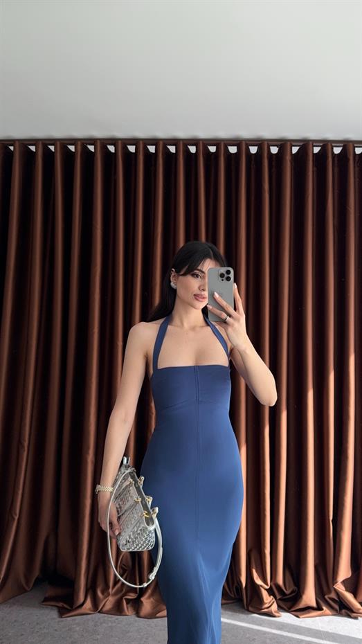 Boyun Detaylı İndigo Elbise