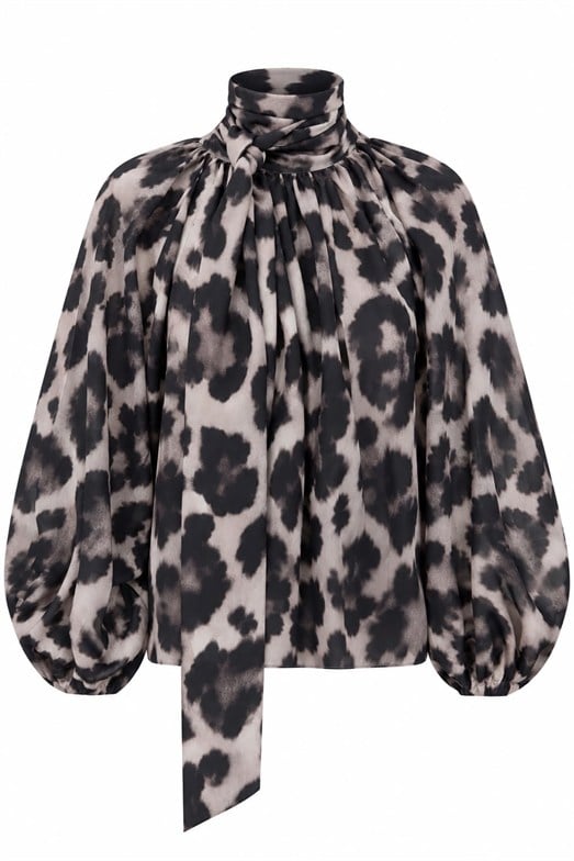 Boyun Detaylı Leopar Şifon Bluz
