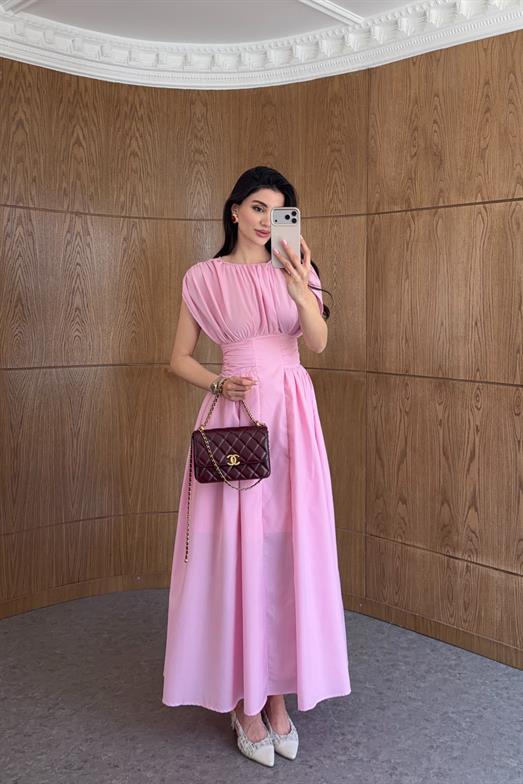 Büzgü Bel Detaylı Pembe Maxi Elbise