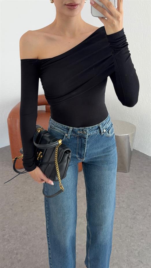 Büzgülü Soft Touch Siyah Bluz