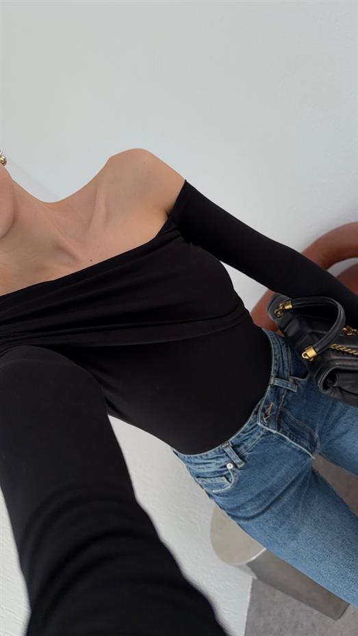 Büzgülü Soft Touch Siyah Bluz