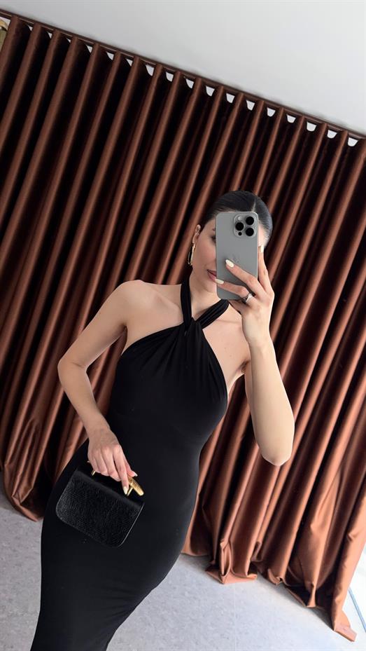 Çapraz Boyun Likralı Siyah Elbise