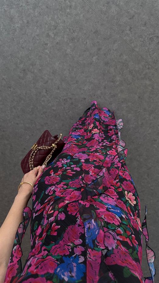 Çiçekli Fırfırlı Askılı Elbise