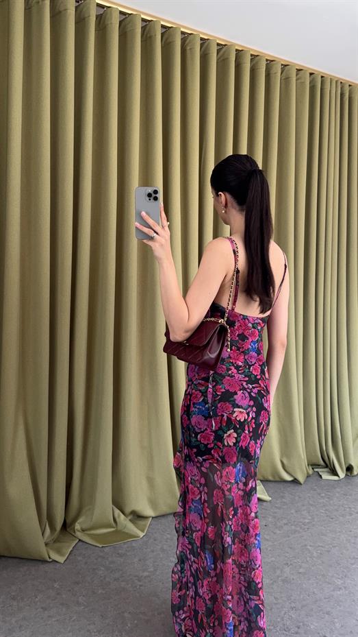 Çiçekli Fırfırlı Askılı Elbise