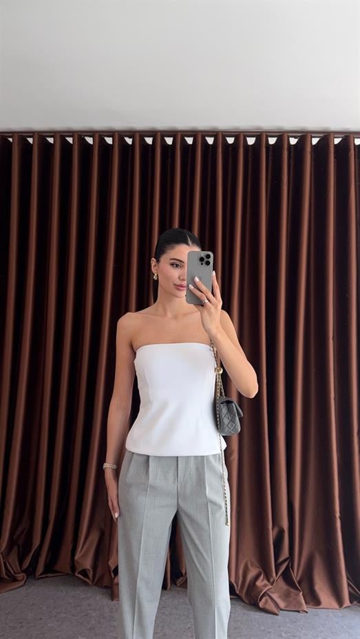 Çift Kat Dilvin Beyaz Straplez Top