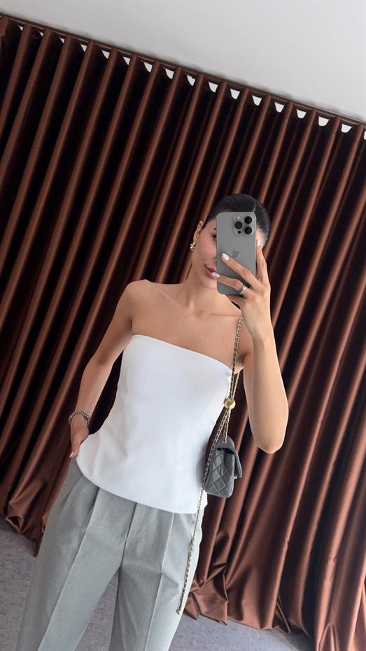 Çift Kat Dilvin Beyaz Straplez Top