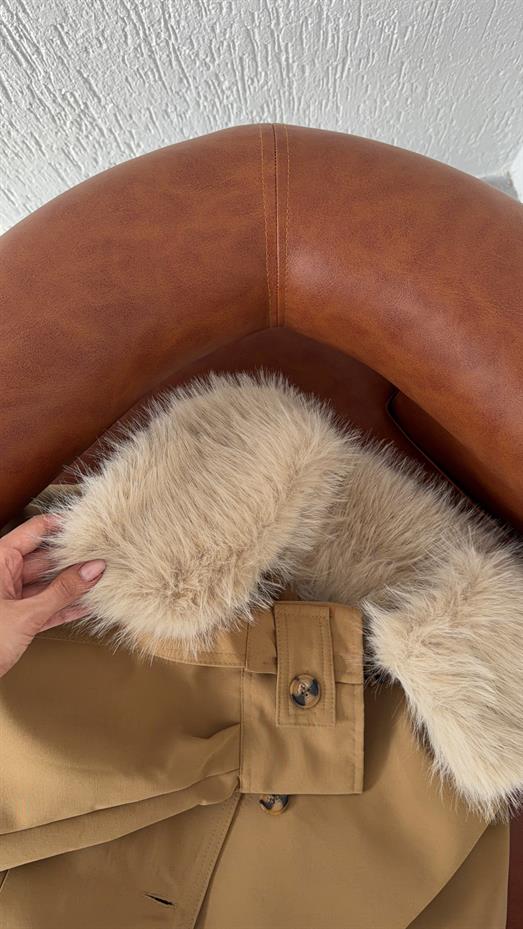 Çıkarılabilir Kürklü Camel Ceket