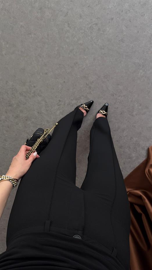 Çımalı Siyah Pantolon