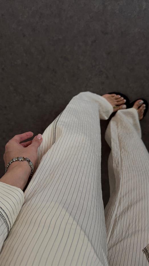 Çizgili Ekru Takım