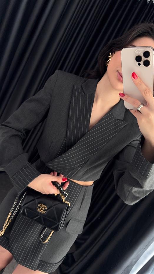 Çizgili Gri Crop Ceket