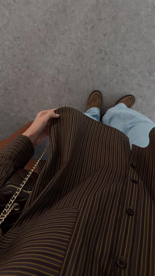Çizgili Kahve Gömlek
