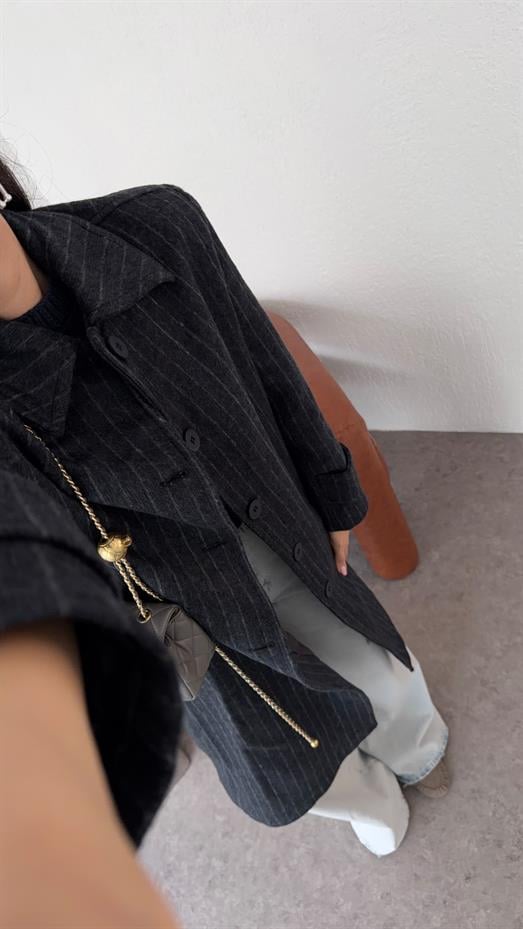 Çizgili Lacivert Kaban