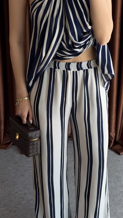 Çizgili Lacivert Takım