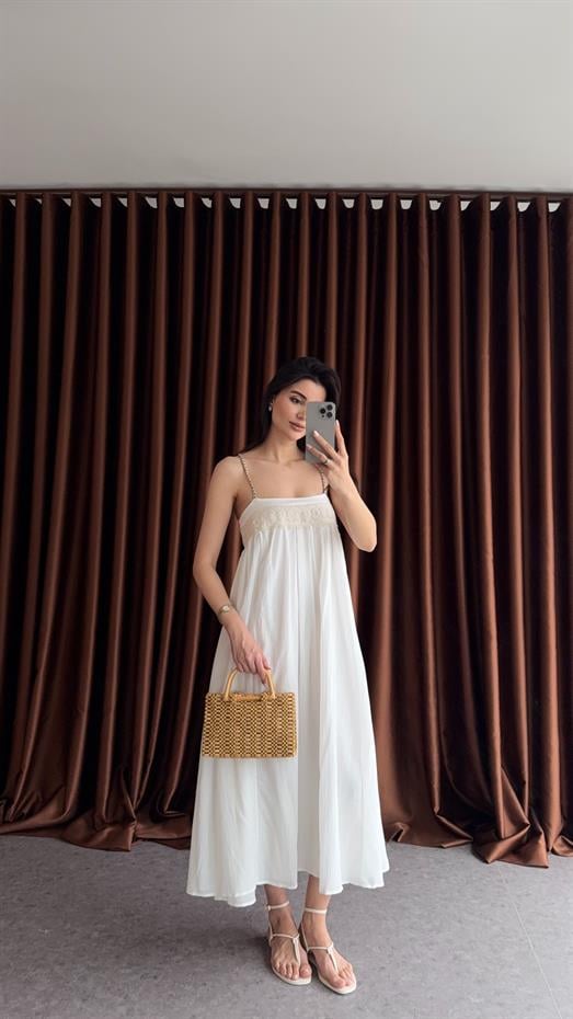 Dantel Detaylı Askılı Elbise