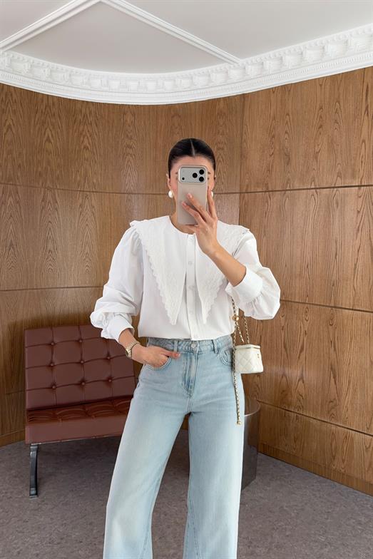 Dantel Yaka Beyaz Gömlek