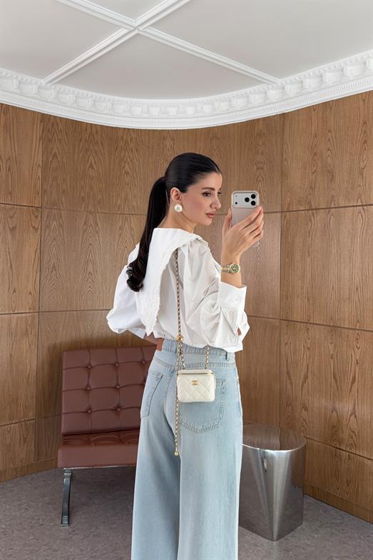 Dantel Yaka Beyaz Gömlek