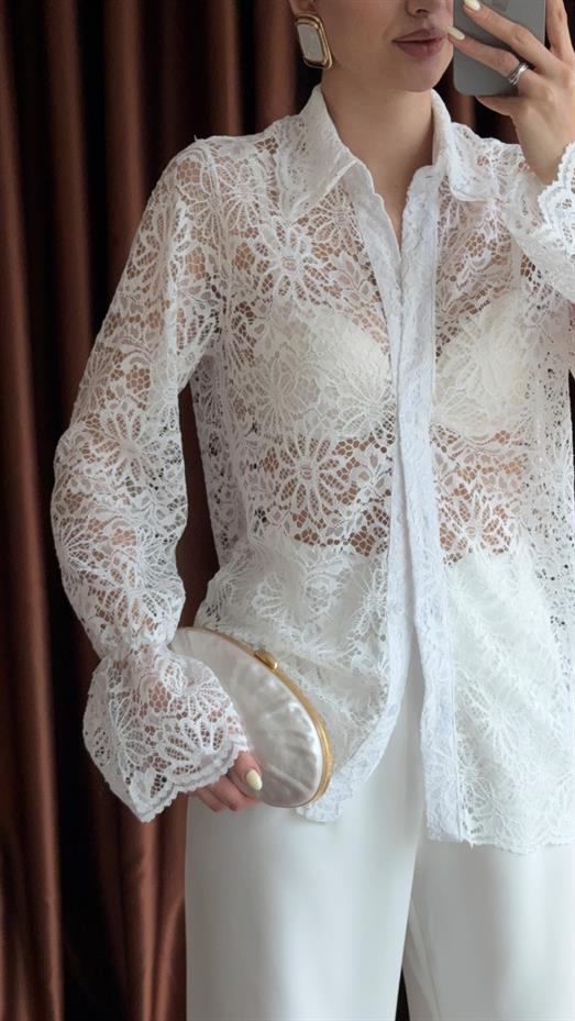 Dantelli Beyaz Gömlek