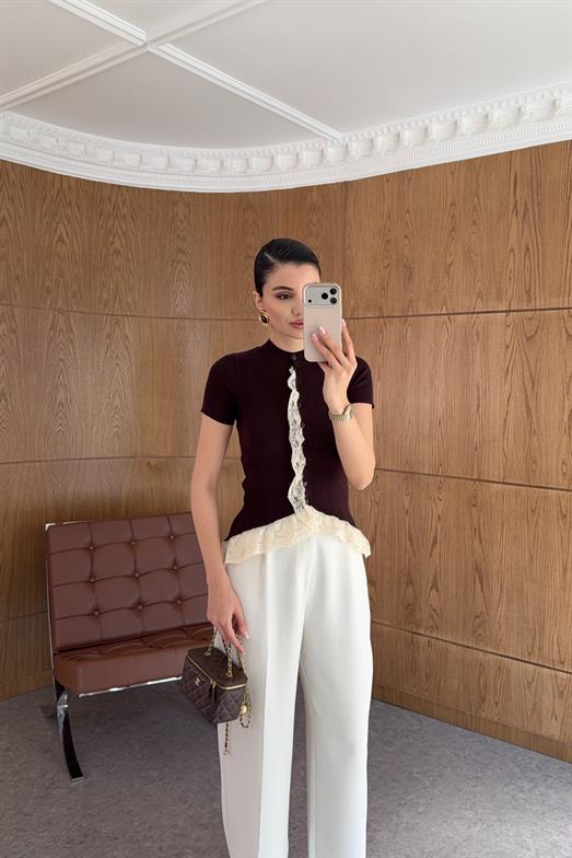 Dantelli Kahve Romantik Triko Bluz