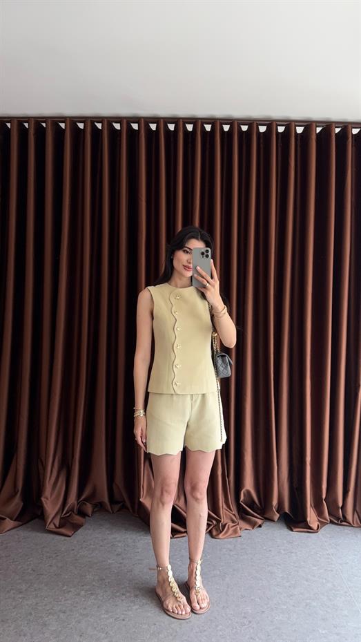 Deniz Yıldızı Düğmeli Sarı Takım