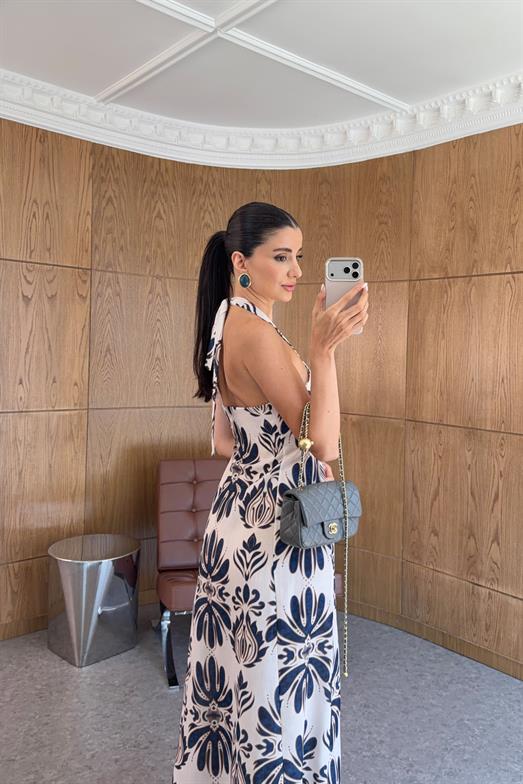 Desenli Halter Yaka Elbise