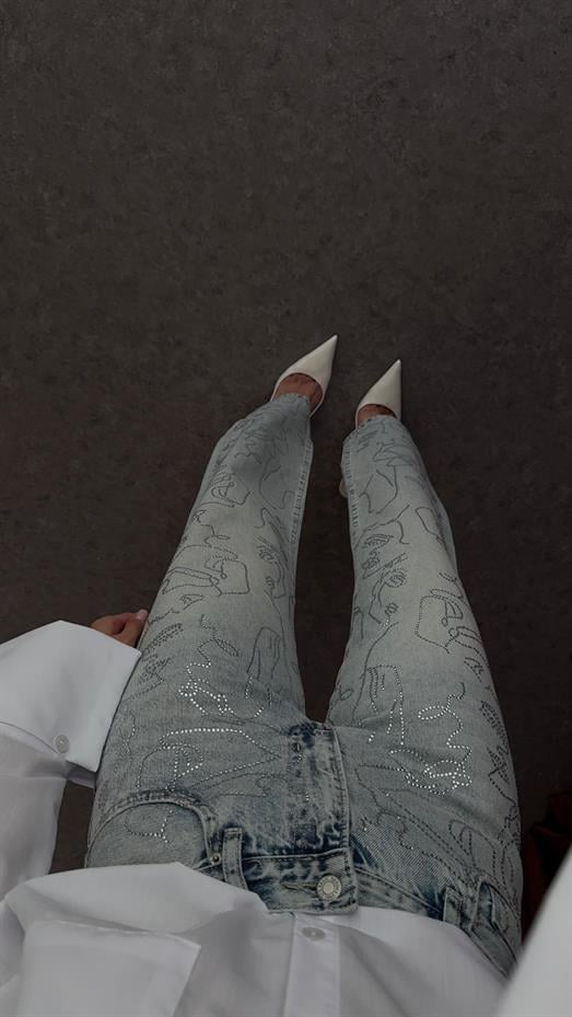 Desenli Taşlı Jean