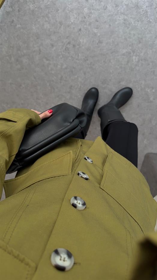 Dik Yaka Haki Ceket