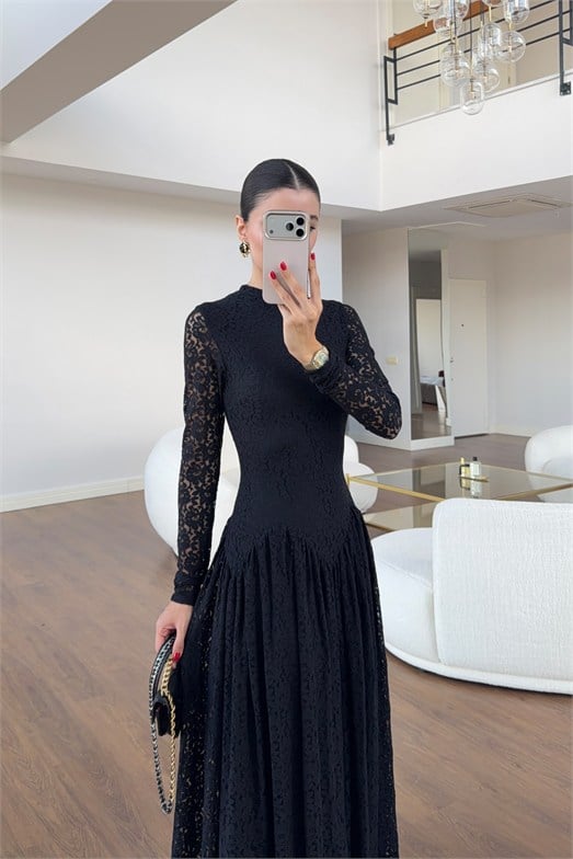 Dik Yaka Uzun Kollu Maxi Siyah Dantel Elbise