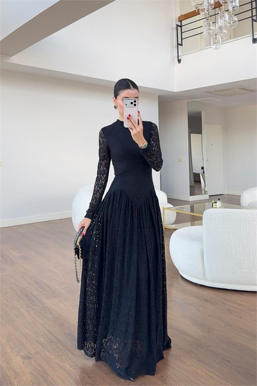 Dik Yaka Uzun Kollu Maxi Siyah Dantel Elbise